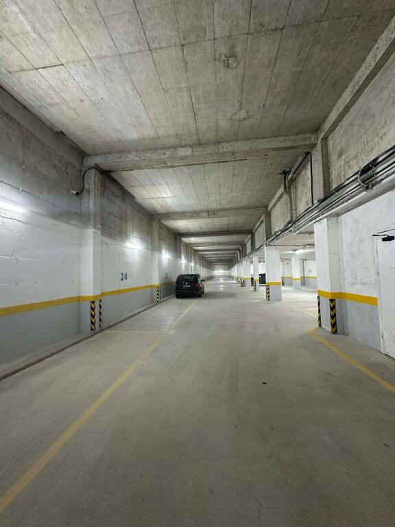 Shitet ose jepet me qera Paketë prej 38 Postesh Parkimi + Rampa e Kompletuar Çmimi total: 800,000 €