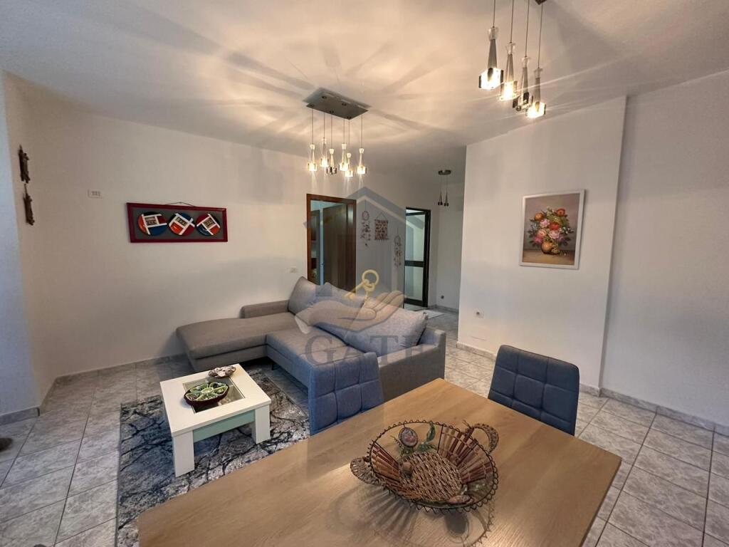 📌 SHITET APARTAMENT 1+1 – GOLEM.