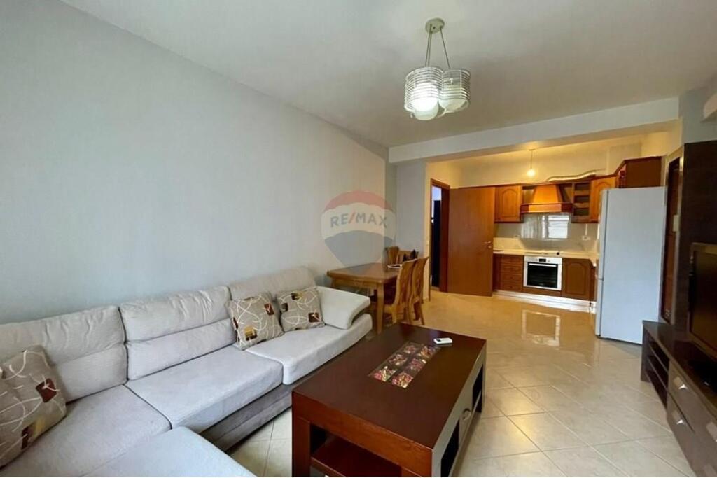 APARTAMENT 2+1 PER QERA TE KOMUNA PARISIT !