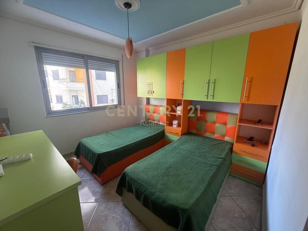 Apartament 2+1+2t + Garazhd Në Shitje në Plazh Hekurudha, Durrës - 150000€ | 100 m²