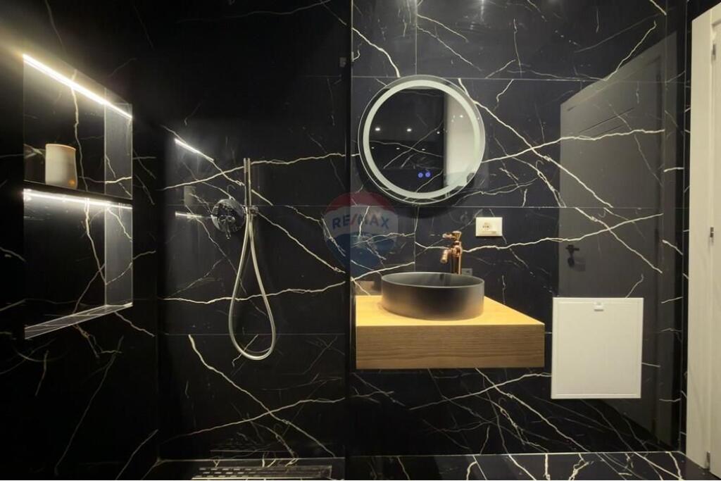 Super Studio Apartment in the Center Skënderbej Square!