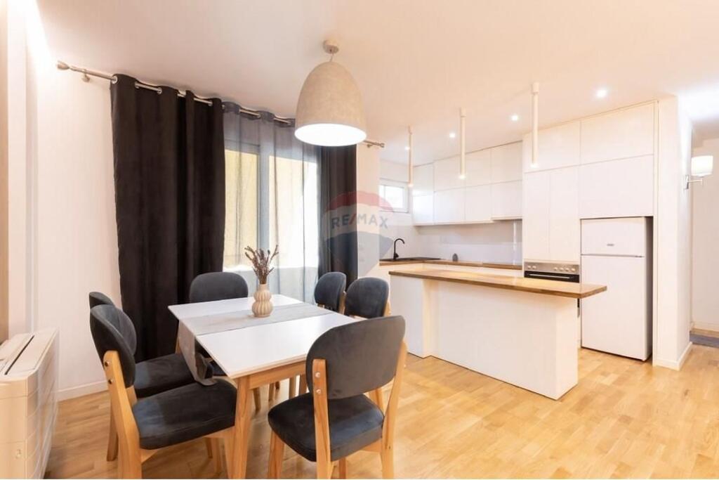 Apartament 2+1+2 per shitje te Zogu i Zi