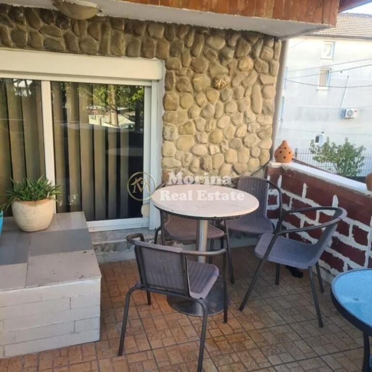 Qera, Hyrje private 1+1, Rrethrrotullimi i shkozes , 350 Euro/Muaj