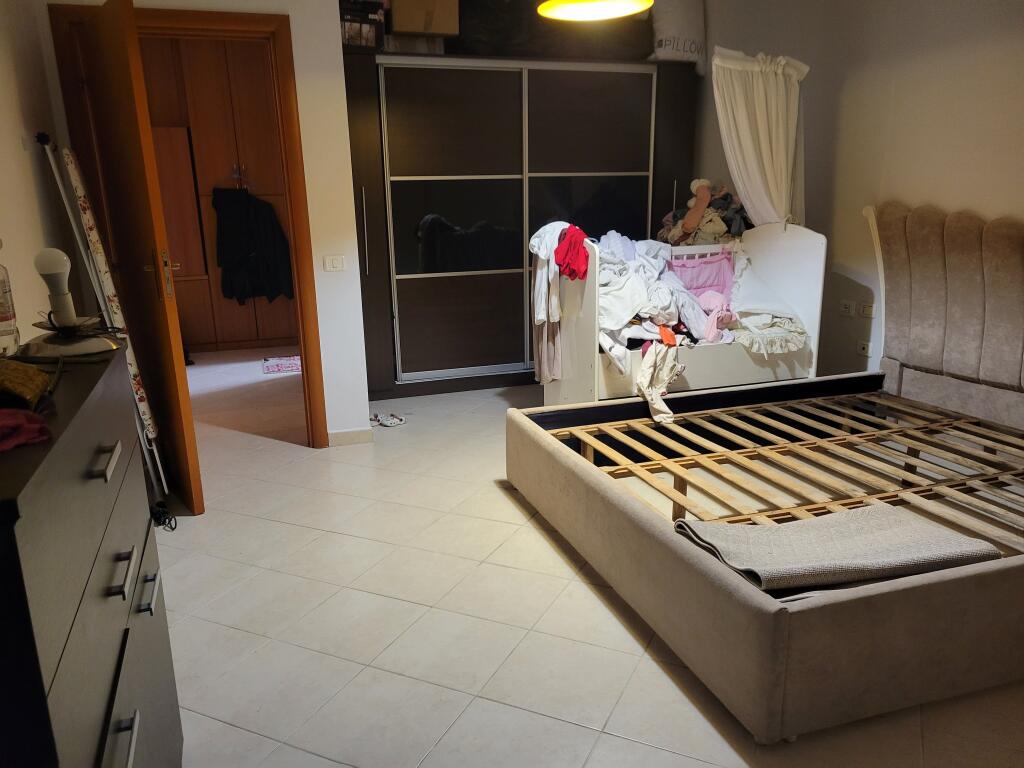 Apartament 2+1+2 me qera Rruga e Kosovareve
