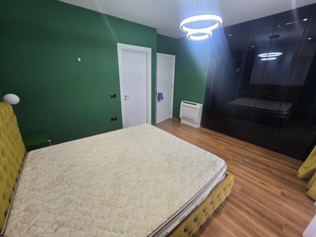 APARTAMENT 2+1+2+ POST PARKIMI | ME QIRA | LIQENI I FARKËS