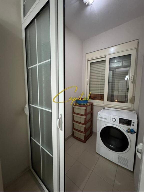 APARTAMENT ME QERA 2+1 ISH STACIONI TRENIT 60.000 LEKE