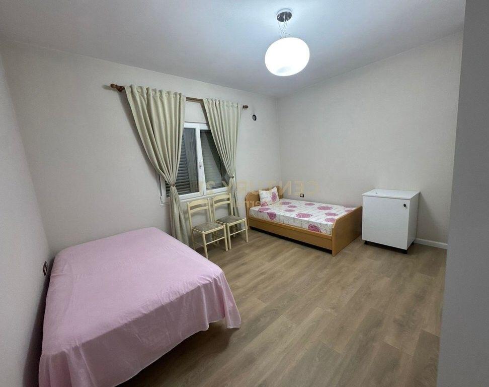 Apartament 2+1+2 me qira ne Don Bosko.