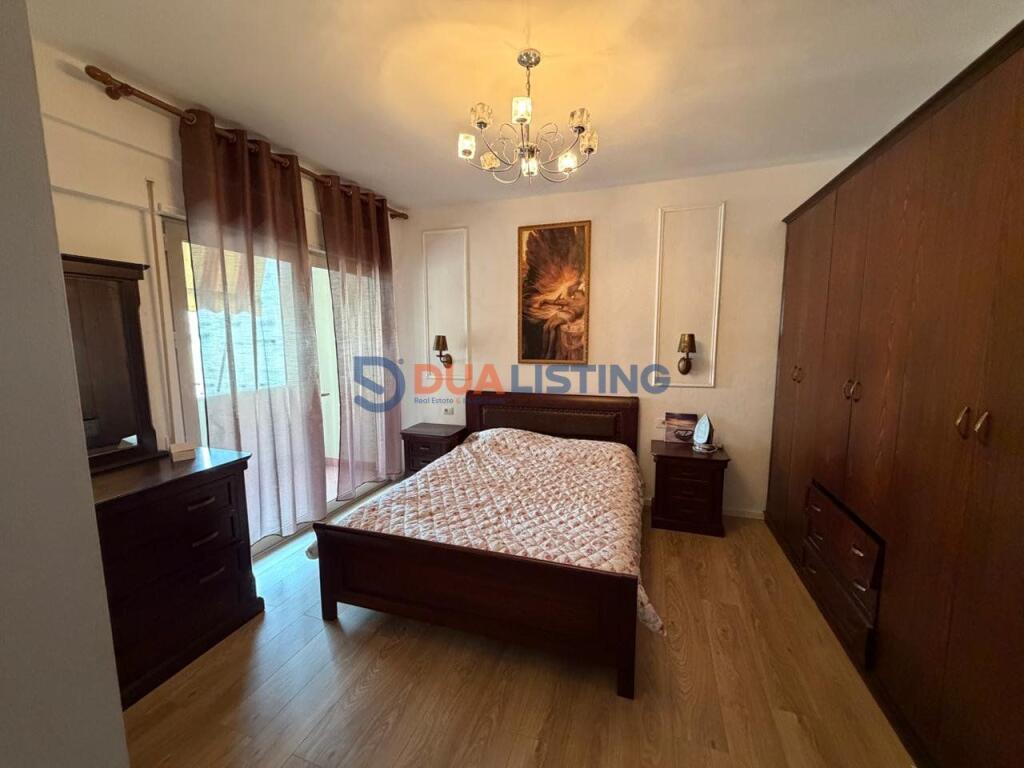 Apartament 2+1+2 per qera Kristal Center, Komuna e Parisit