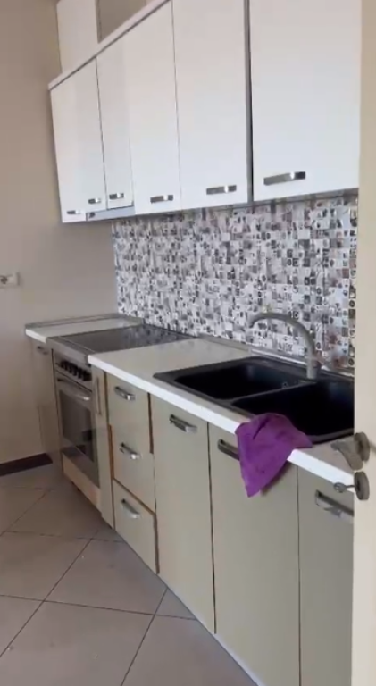 Apartament 2+1 me qira ne Astir