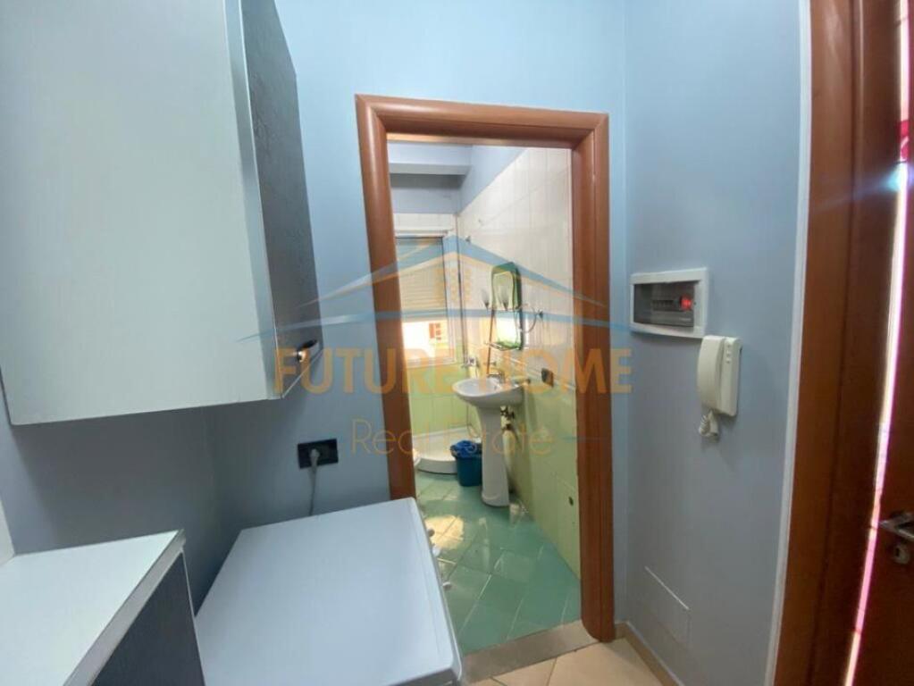 Tirane, jepet me qera garsonier 1+1 Kodra e Diellit