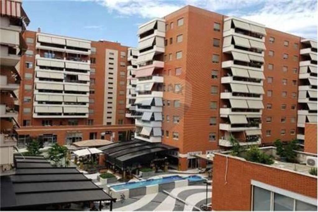 ZYRE PER QERA--------KOMPLEKSI  DELIJORGJI