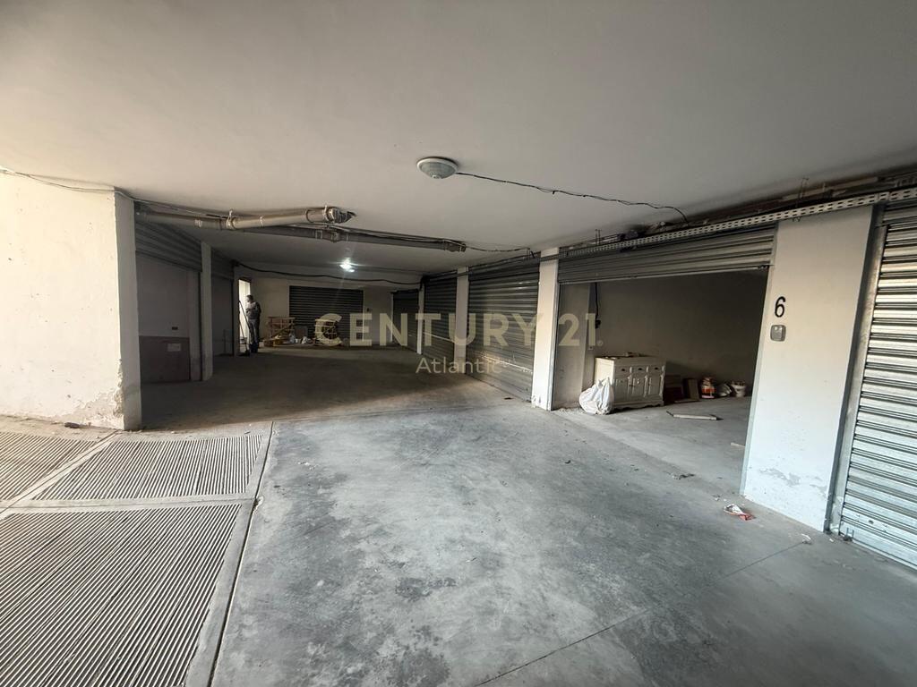 Apartament 2+1+2t + Garazhd Në Shitje në Plazh Hekurudha, Durrës - 150000€ | 100 m²