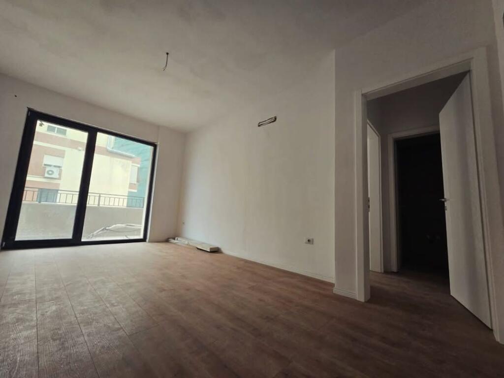 Apartament 1+1 në shitje 🔑 📍Liqeni i Thatë