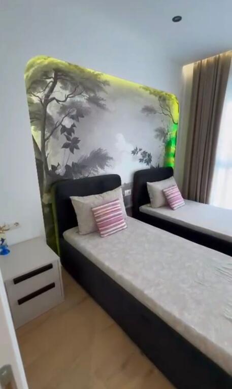 Apaertament 2+1+2 me qera, Univers City