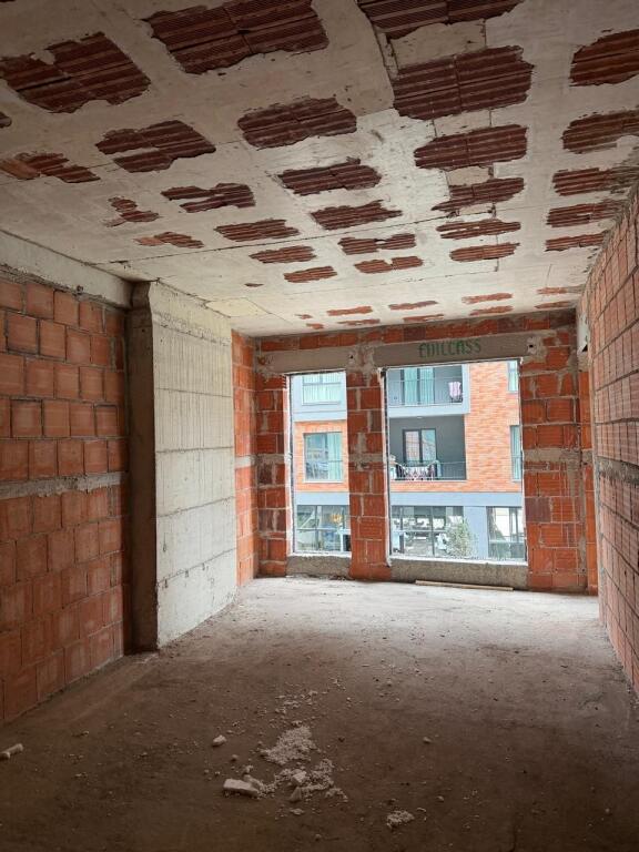 Apartament për Shitje tek RingSide, Paskuqan