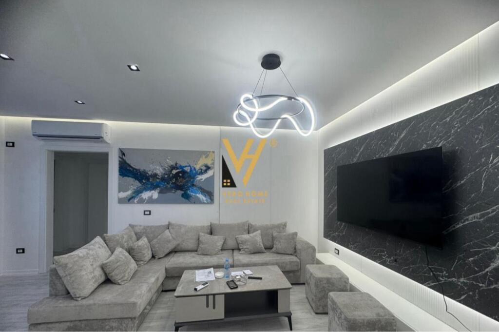 JEPET APARTAMENT 3+1+2+2BLK ME QIRA TE DELIJORGJI 1.500 EURO