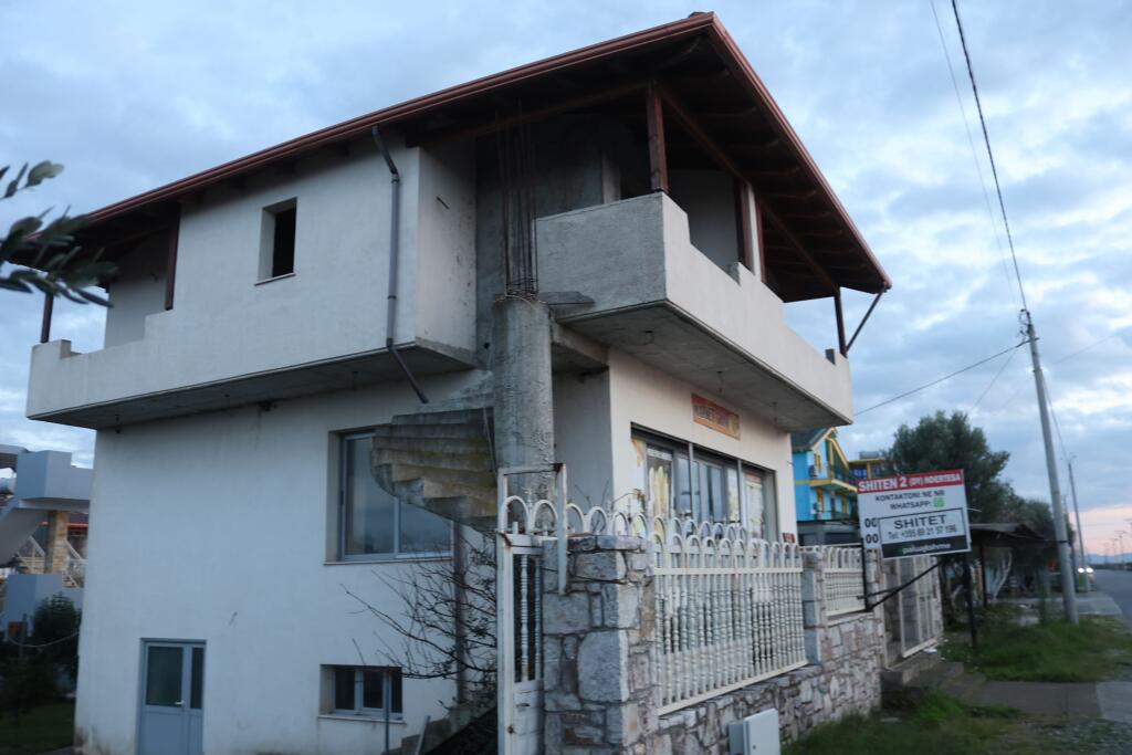 Në Tale të Lezhës 2 Shtepi ne shitje