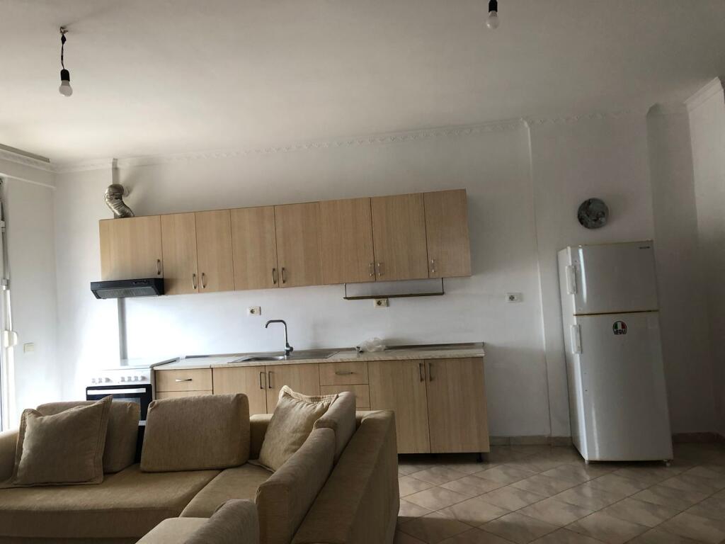 Jepet me qera apartament 2+1+2, Kodra e diellit Eleonora