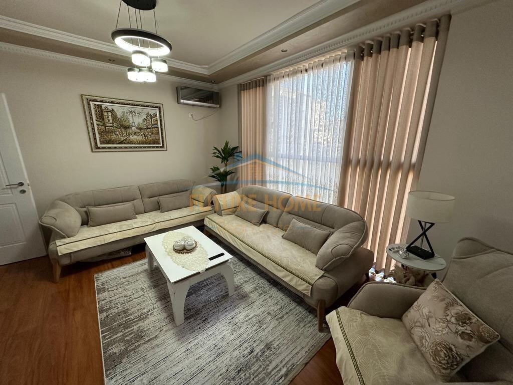 Shitet, Apartament 2+1+2, Unaza e Re, Tiranë