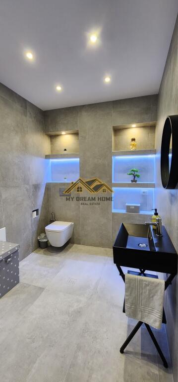 Apartament Lux per Shitje tek 27-katëshi në Vollga, Durrës