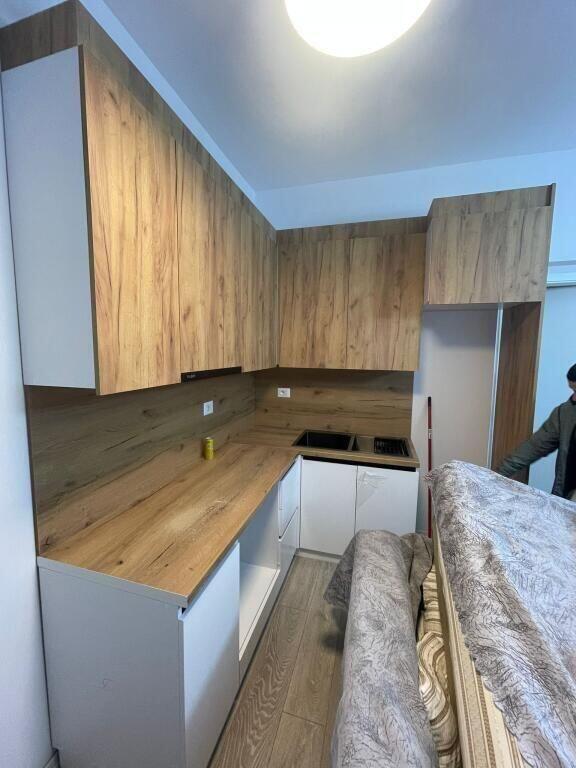 Apartament 1+1  me qira tek Mangalemi