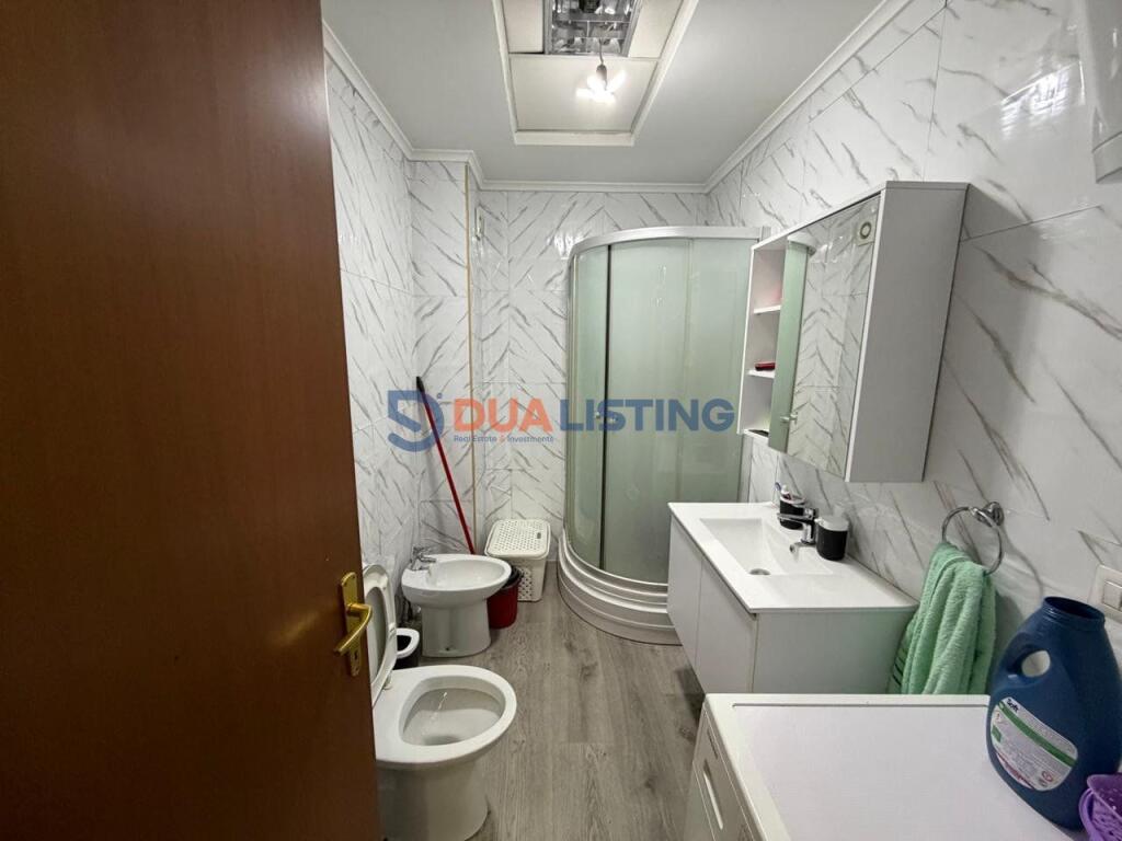 Apartament 2+1+2 per qera Kristal Center, Komuna e Parisit