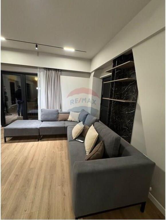Apartament 2+1+2 për Shitje Tirana Garden Building, Rr. e Kavajës