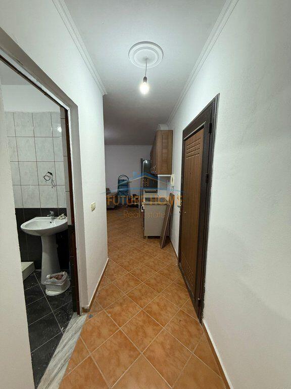 Qera, Apartament 1+1, Kombinat, Tiranë
