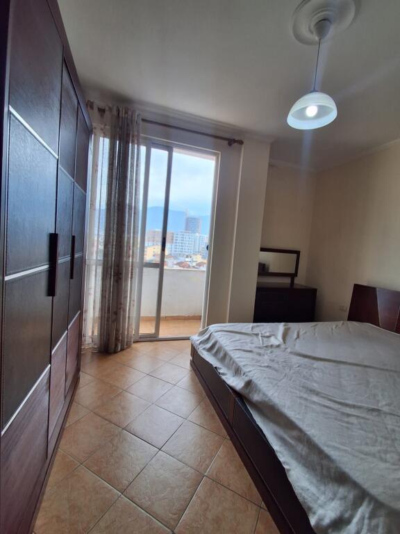 Apartment 2+1, Don Bosko!