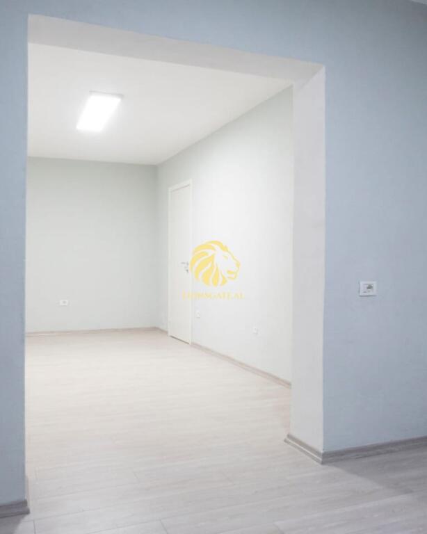 🏢 AMBIENT ME QIRA PËR ZYRA – TE SHESHI WILSON