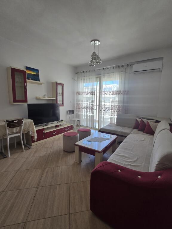 APARTAMENT 1+1 ME QIRA Rr. Pavarësia, Ura e Dajlanit, Plazh – Durrës