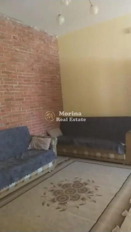 Qera,Shtepi Private 3+1,Ali Demi, 300 euro/muaj