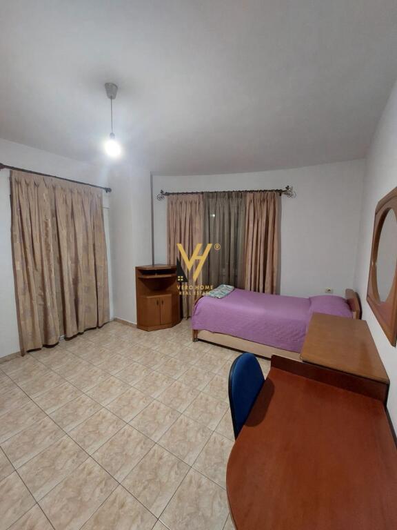 JEPET APARTAMENT 2+1+2BLK ME QERA TE KOPSHTI BOTANIK 60.000 LEKE