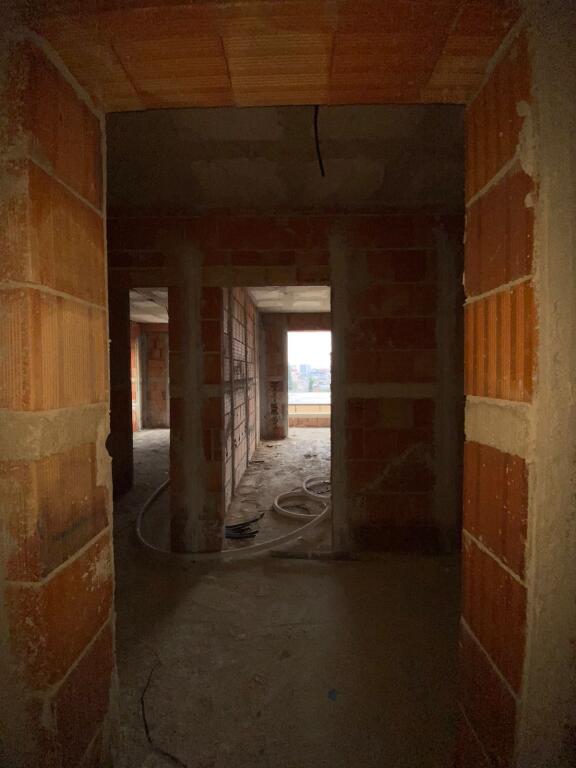 Kamez , Mehillaj Shitet 2+1 &amp; 750€/m2