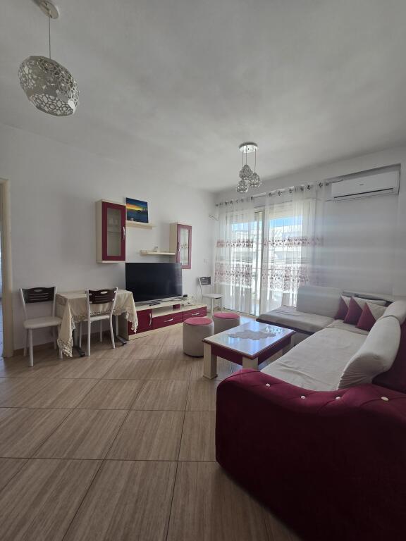 APARTAMENT 1+1 ME QIRA Rr. Pavarësia, Ura e Dajlanit, Plazh – Durrës