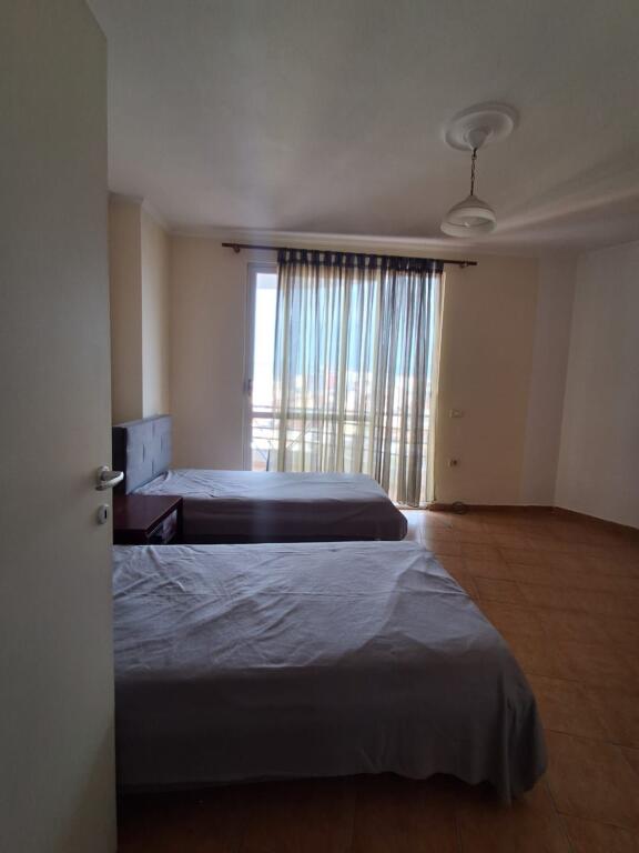 Apartment 2+1, Don Bosko!