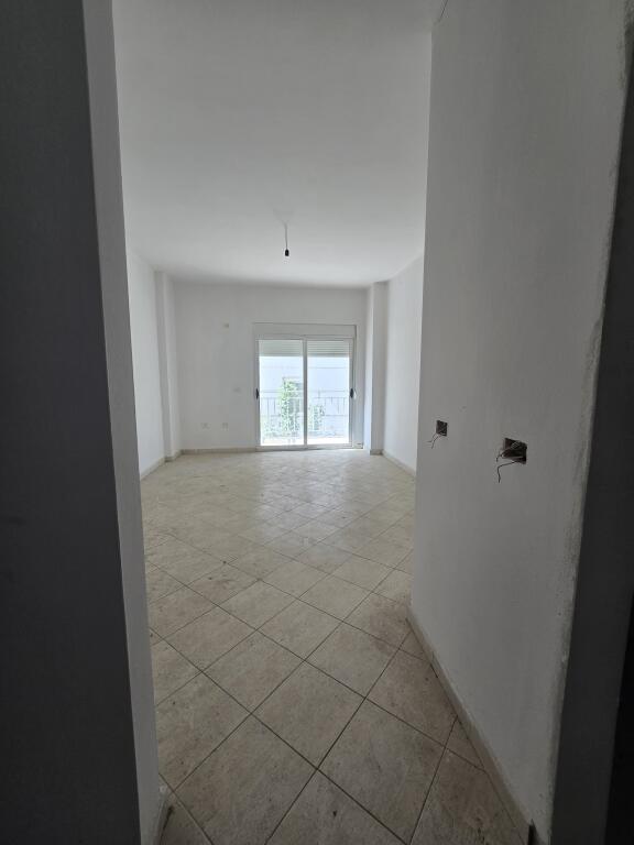 SHITET APARTAMENT 1+1 SHKEMBI KAVAJES, DURRES