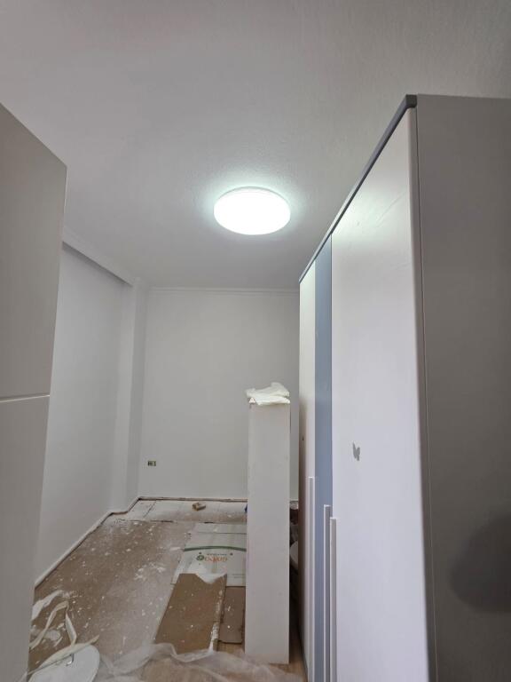 Apartament 3+1,Pazari i Ri!