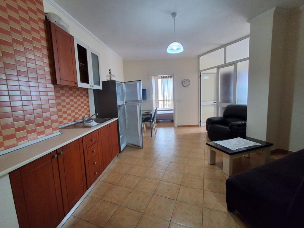 Apartment 2+1, Don Bosko!