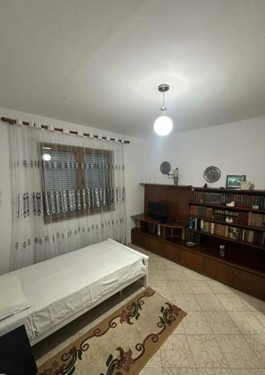 Apartament 2+1, Porcelan!