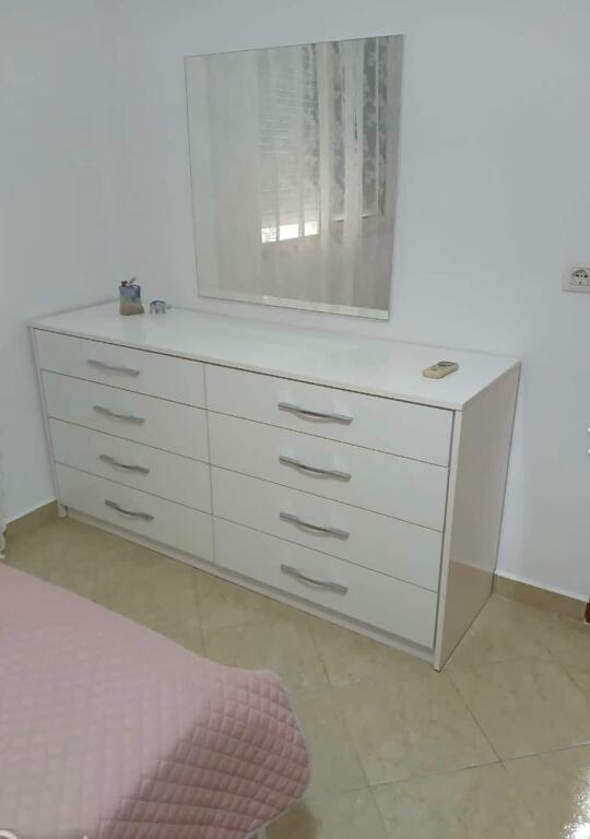 Apartament 2+1, Fresku!