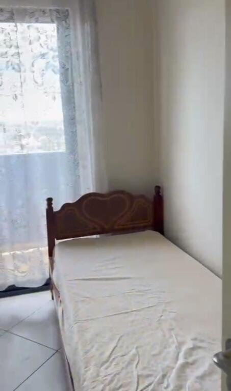 Jepet Shtepi  me qera,    ne Pallat i Ri 2+1       ID   13914   