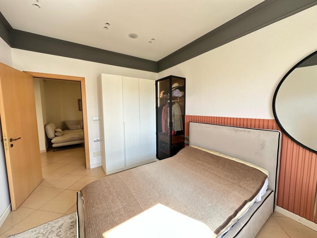 Apartament 2+1 me Qera Afatgjate - Stadiumi, Vlore