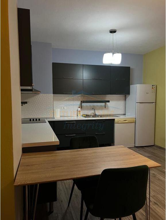 Qera, Apartament 1+1, Unaza e Re, Tiranë.