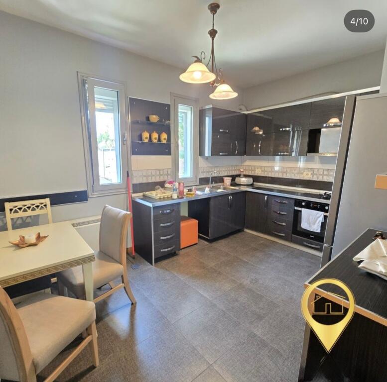 Jepet me qera super dupleks 4+1 ne Rr. Jordan Misja