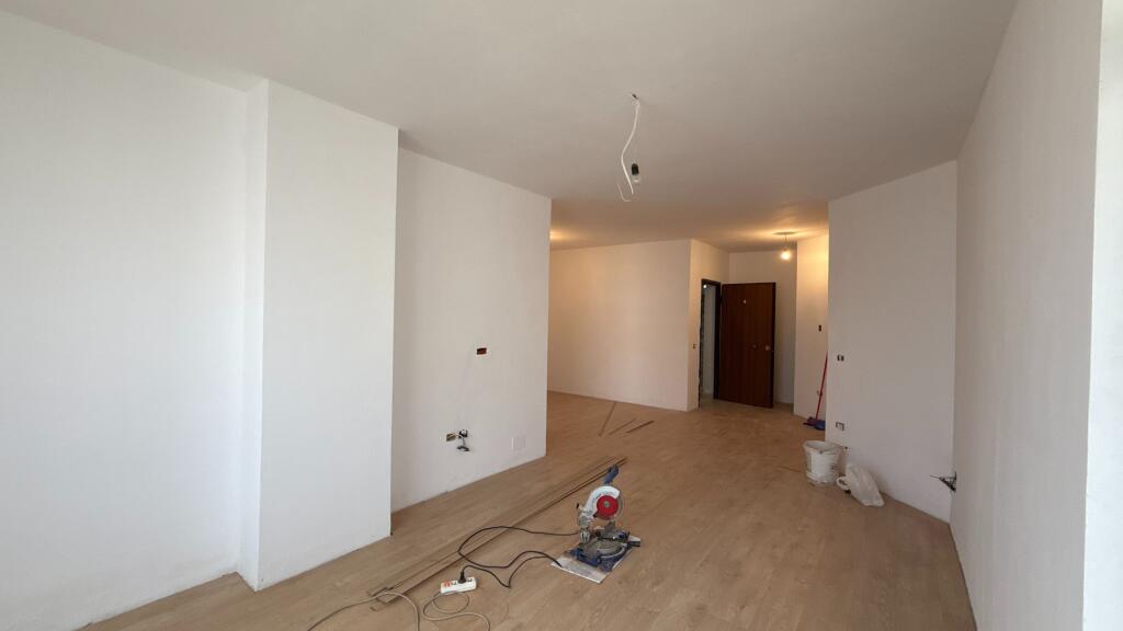 ASTIR APARTAMENT 2+1+2 PER SHITJE!
