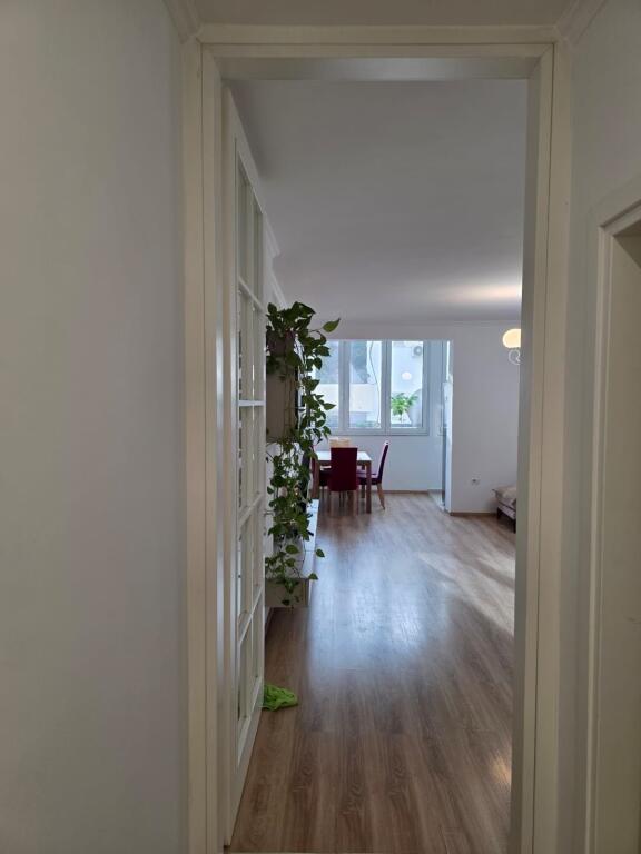 Apartament 3+1,Pazari i Ri!