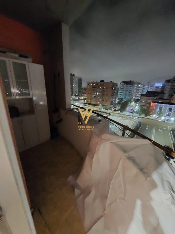 JEPET APARTAMENT 2+1+2BLK ME QERA TE KOPSHTI BOTANIK 60.000 LEKE