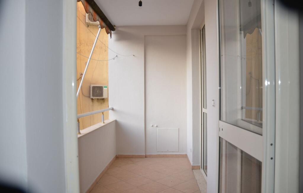APARTAMENT ME QERA 1+1