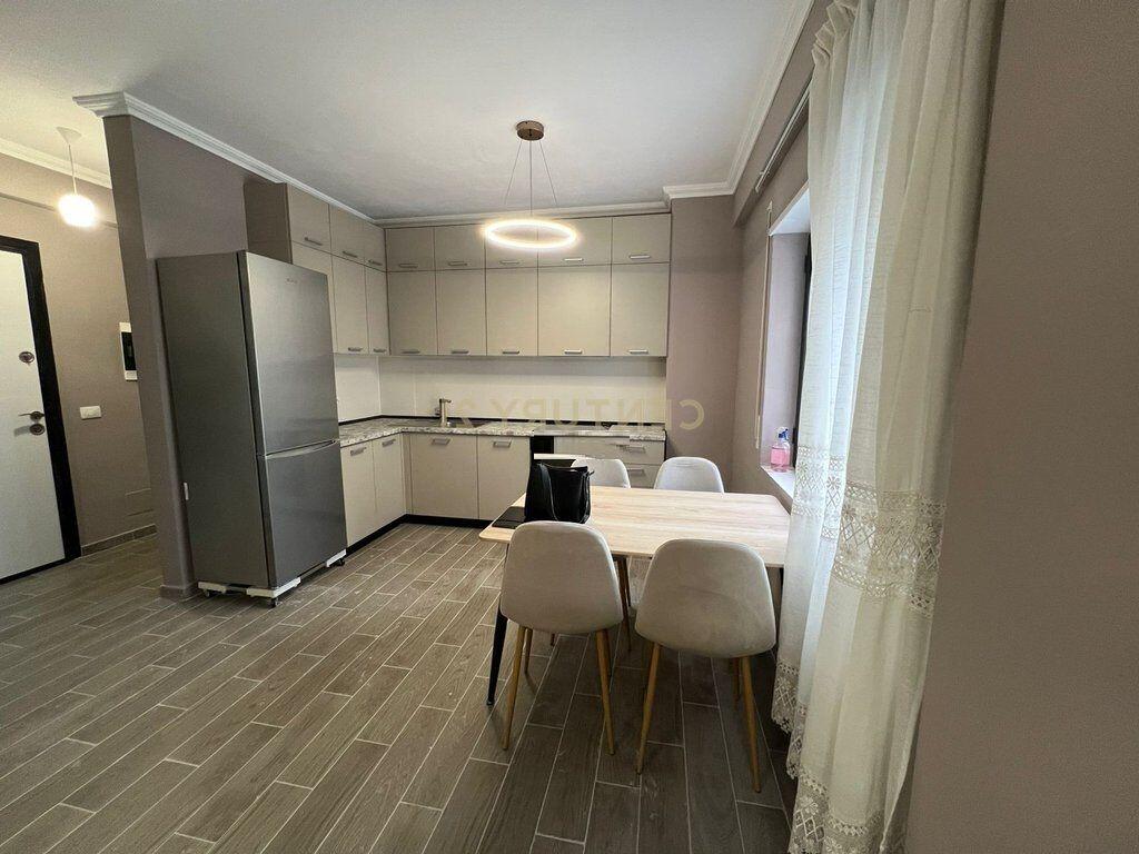 Apartament 2+1+Post Parkimi, Kodra e Diellit 2